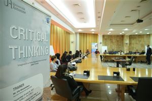 /Gallery/Events/CriticalThinking/1 .JPG